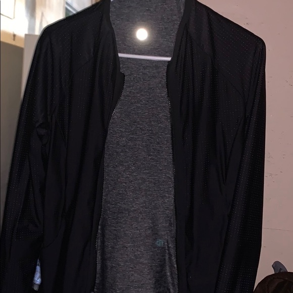 Lululemon jacket - Picture 8 of 9